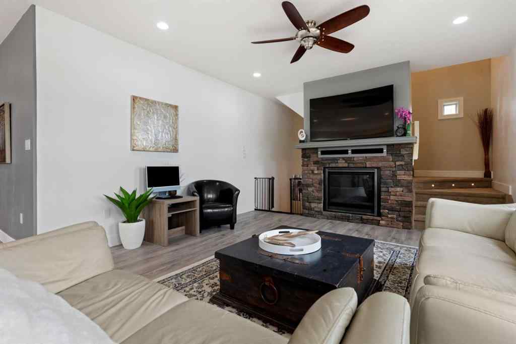 MLS® A2241145 - 2709 59 Street Close  in Valleyview Camrose, Residential