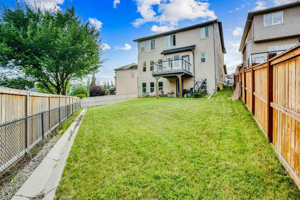 MLS® A2241148 - 28 Elmont Mews SW in Springbank Hill Calgary, Residential