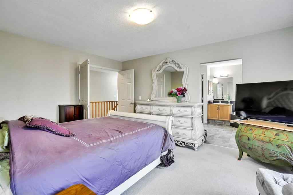 MLS® A2241148 - 28 Elmont Mews SW in Springbank Hill Calgary, Residential