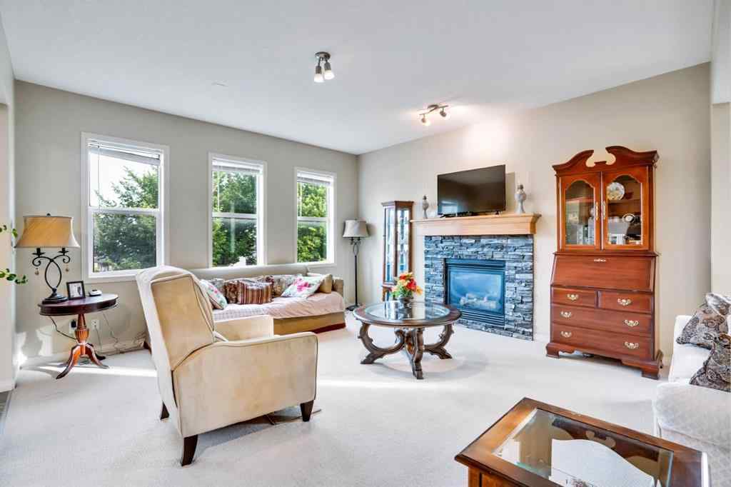 MLS® A2241148 - 28 Elmont Mews SW in Springbank Hill Calgary, Residential