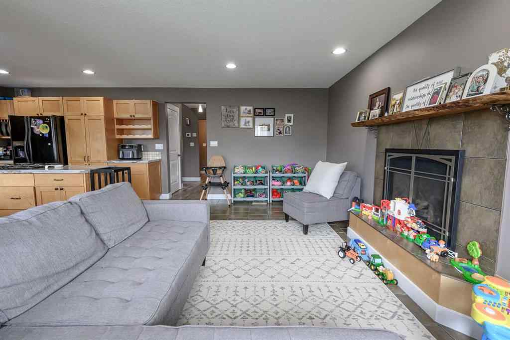 MLS® A2241152 - 9306 Lakeshore Court   in Crystal Lake Estates Grande Prairie, Residential