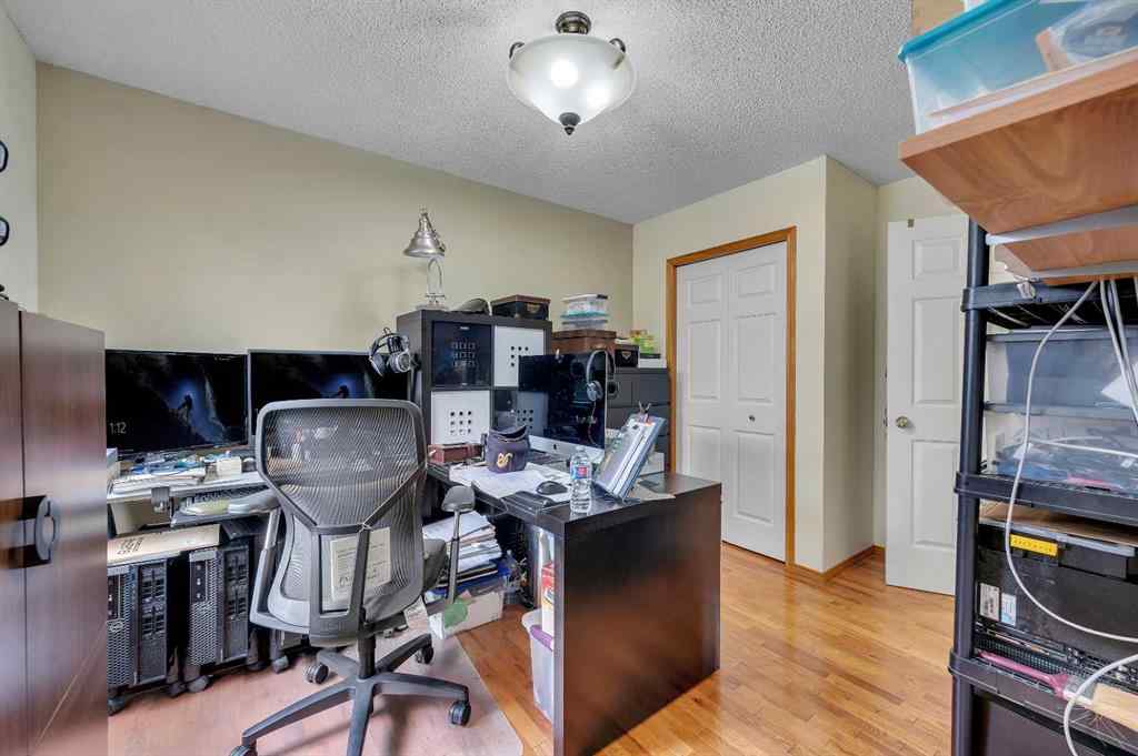 MLS® A2241153 - 166 Somerset Drive SW in Somerset Calgary, Residential