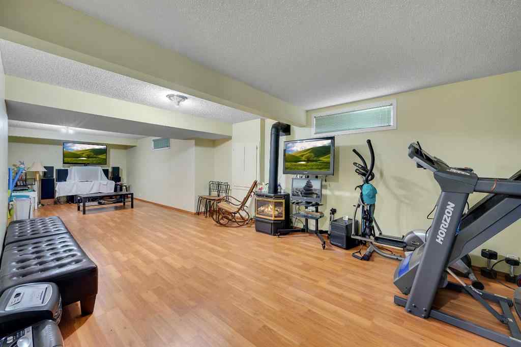 MLS® A2241153 - 166 Somerset Drive SW in Somerset Calgary, Residential
