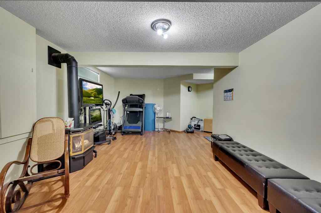 MLS® A2241153 - 166 Somerset Drive SW in Somerset Calgary, Residential
