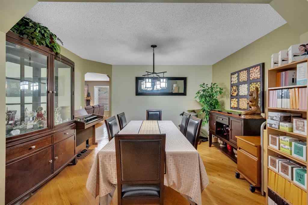 MLS® A2241153 - 166 Somerset Drive SW in Somerset Calgary, Residential