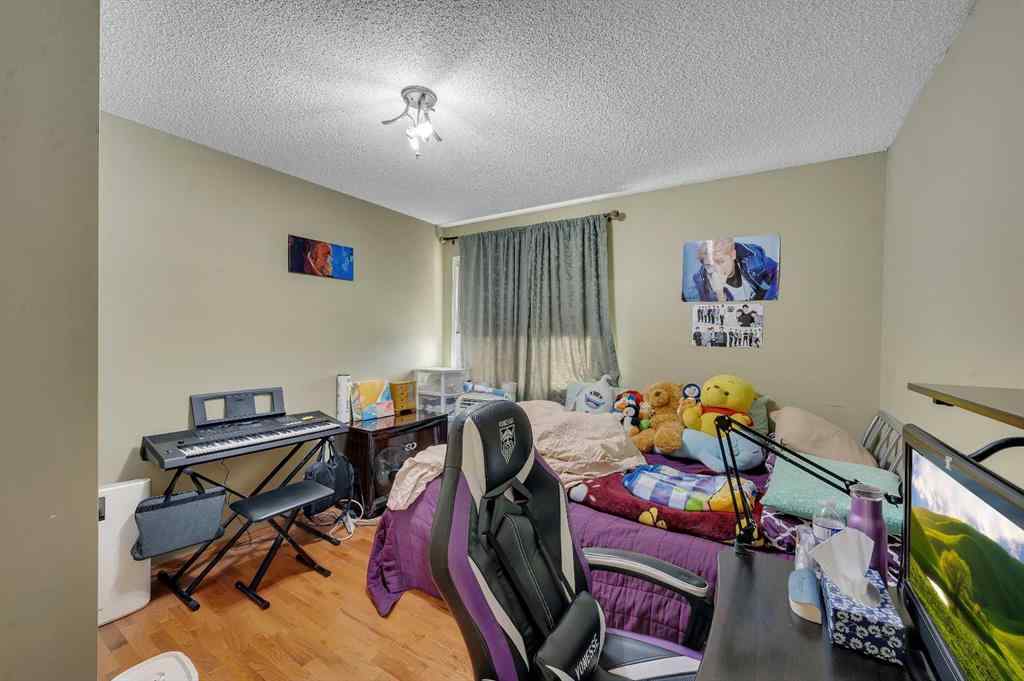 MLS® A2241153 - 166 Somerset Drive SW in Somerset Calgary, Residential