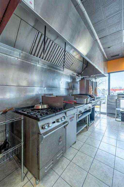 MLS® A2241190 -     in  Calgary, Commercial