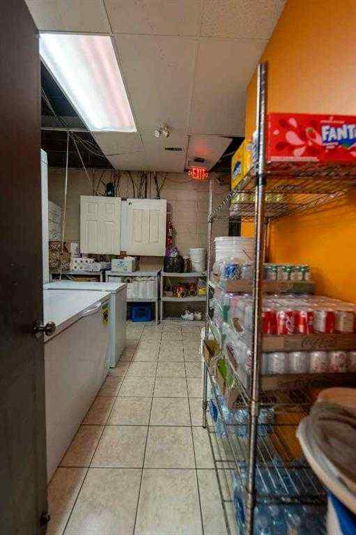 MLS® A2241190 -     in  Calgary, Commercial