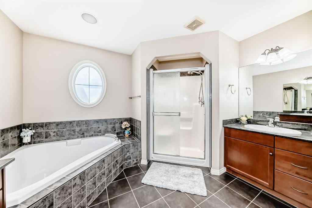 MLS® A2241204 - 36 Valley Woods Way NW in Valley Ridge Calgary, Residential