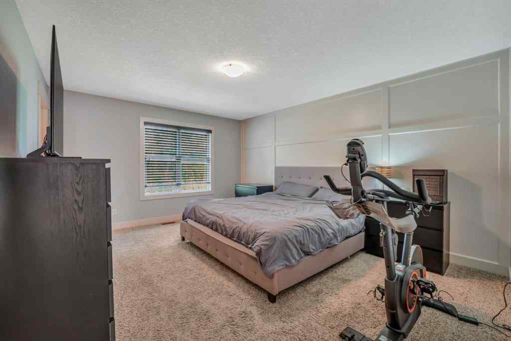 MLS® A2241206 - 105 Tremblant Place SW in Springbank Hill Calgary, Residential