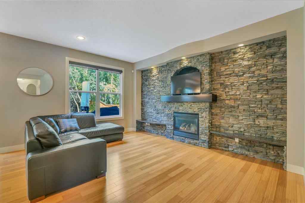 MLS® A2241206 - 105 Tremblant Place SW in Springbank Hill Calgary, Residential