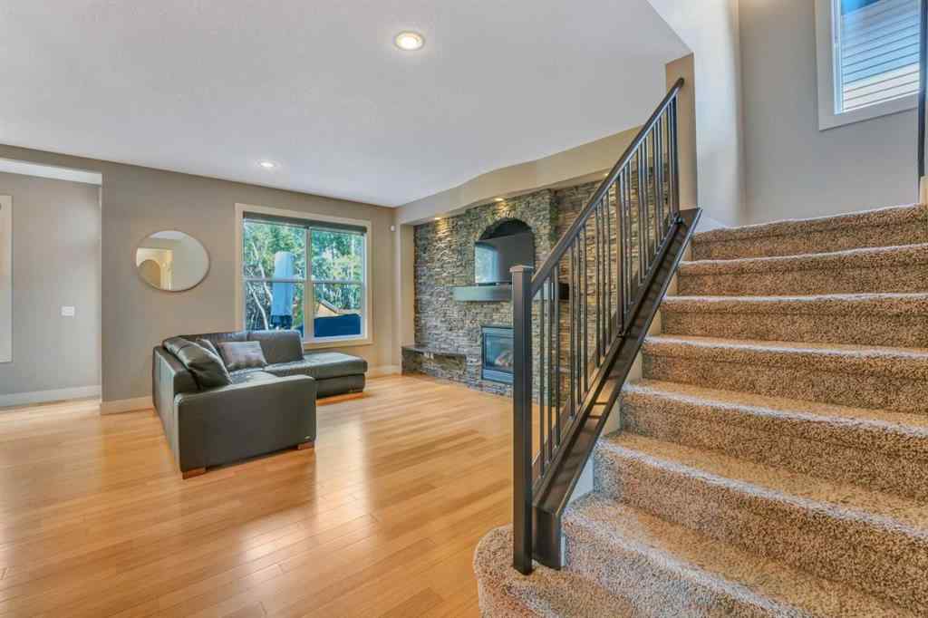 MLS® A2241206 - 105 Tremblant Place SW in Springbank Hill Calgary, Residential