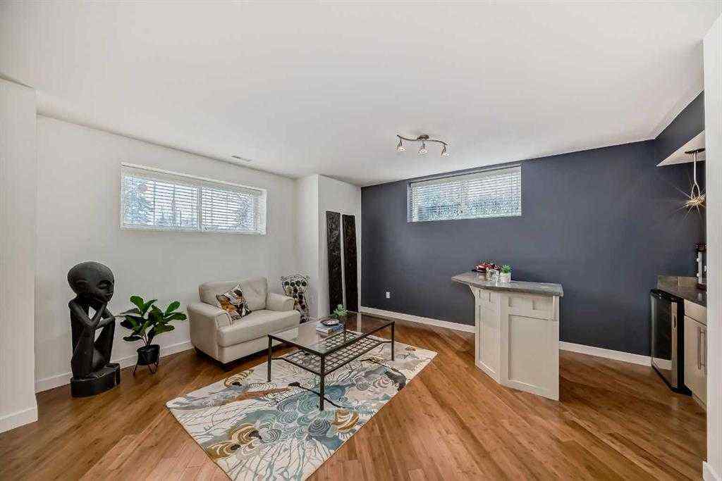 MLS® A2241215 - 3002 18 Street SW in South Calgary Calgary, Residential