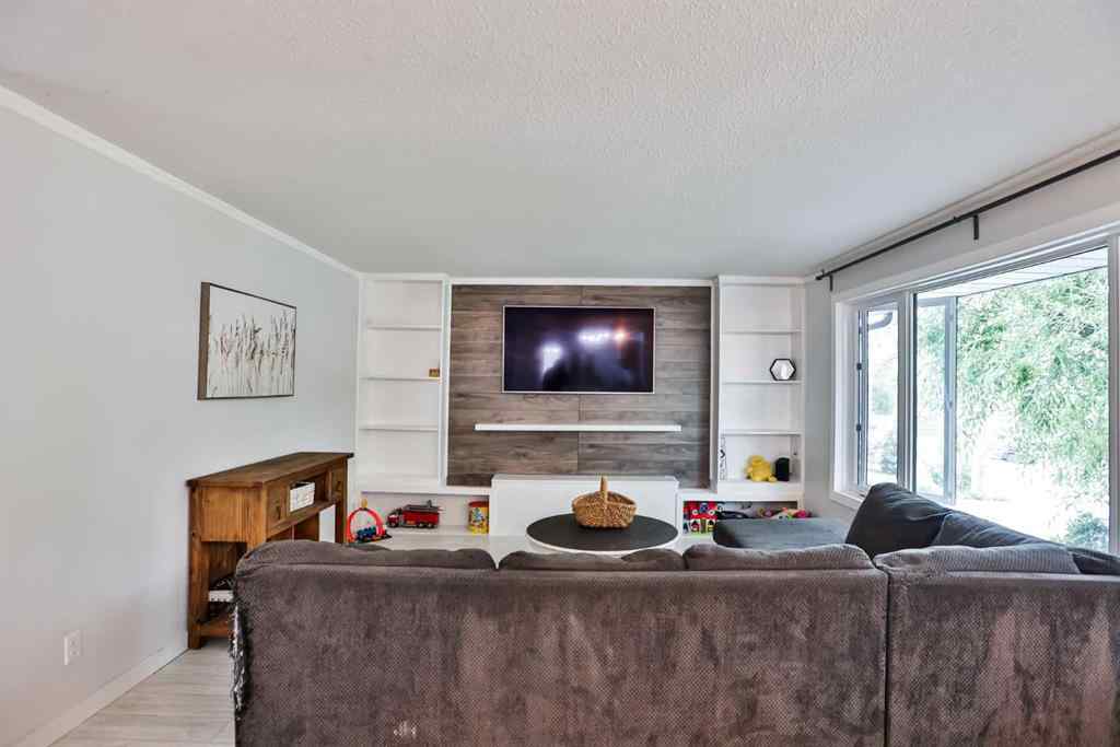 MLS® A2241217 - 5108 4 Street  in NONE Coalhurst, Residential