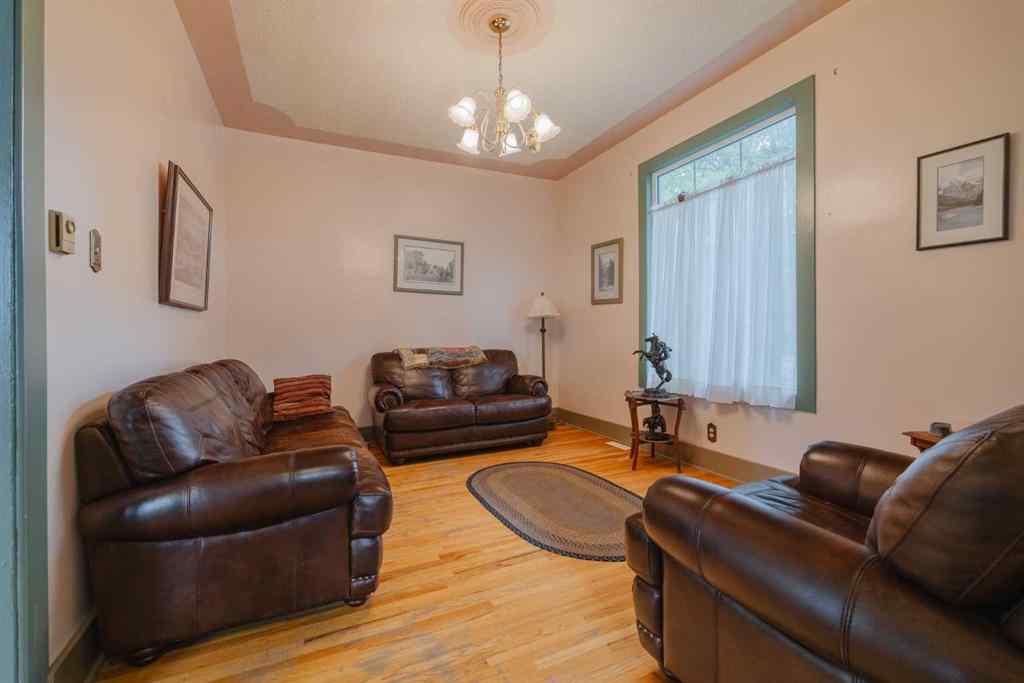 MLS® A2241221 - 15 Elma Street W in NONE Okotoks, Residential