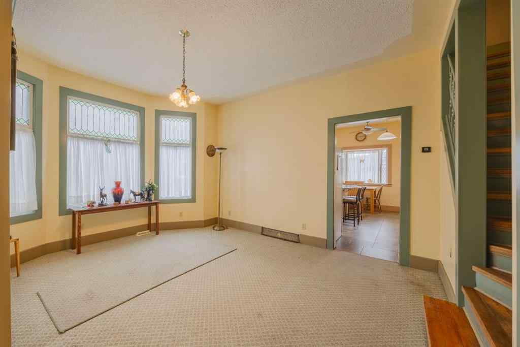 MLS® A2241221 - 15 Elma Street W in NONE Okotoks, Residential