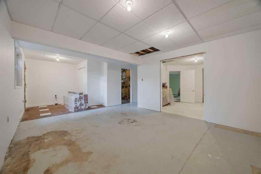 MLS® A2241221 - 15 Elma Street W in NONE Okotoks, Residential