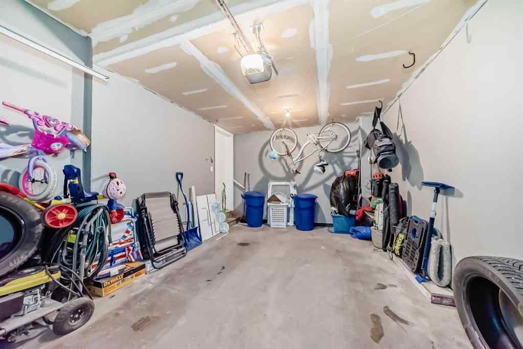 MLS® A2241222 - 43 Douglas Glen Park SE in Douglasdale/Glen Calgary, Residential