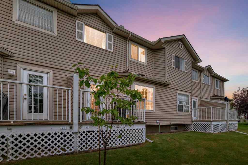 MLS® A2241222 - 43 Douglas Glen Park SE in Douglasdale/Glen Calgary, Residential