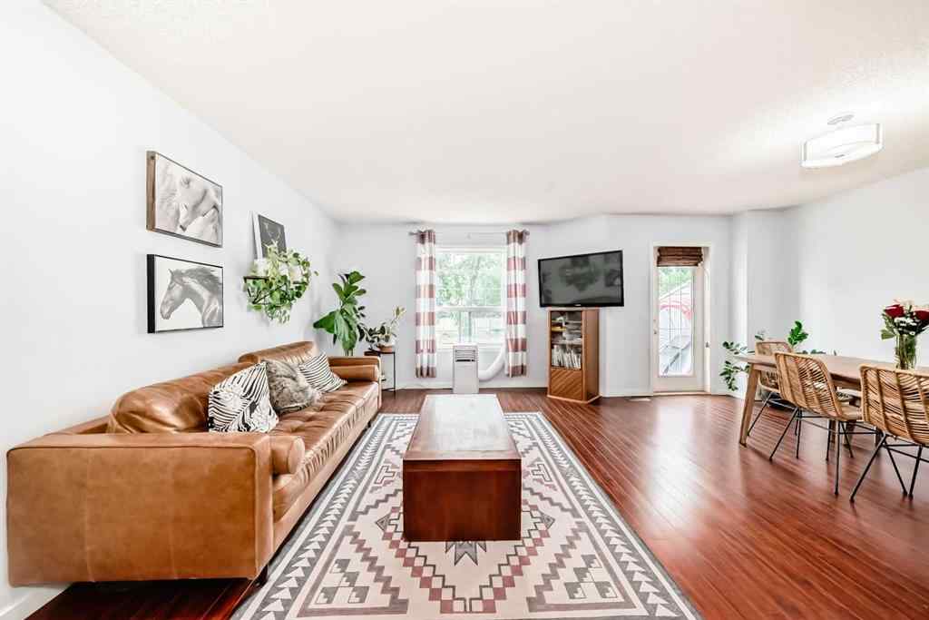 MLS® A2241222 - 43 Douglas Glen Park SE in Douglasdale/Glen Calgary, Residential