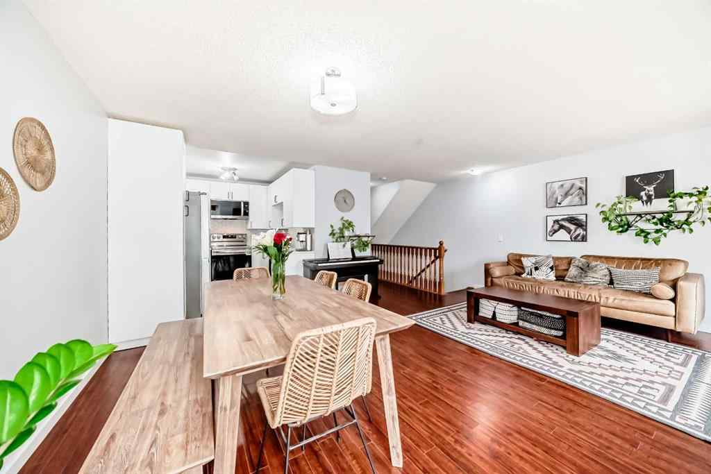 MLS® A2241222 - 43 Douglas Glen Park SE in Douglasdale/Glen Calgary, Residential