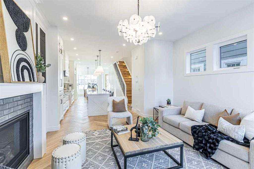 MLS® A2241293 - 2036 Broadview Road NW in West Hillhurst Calgary, Residential