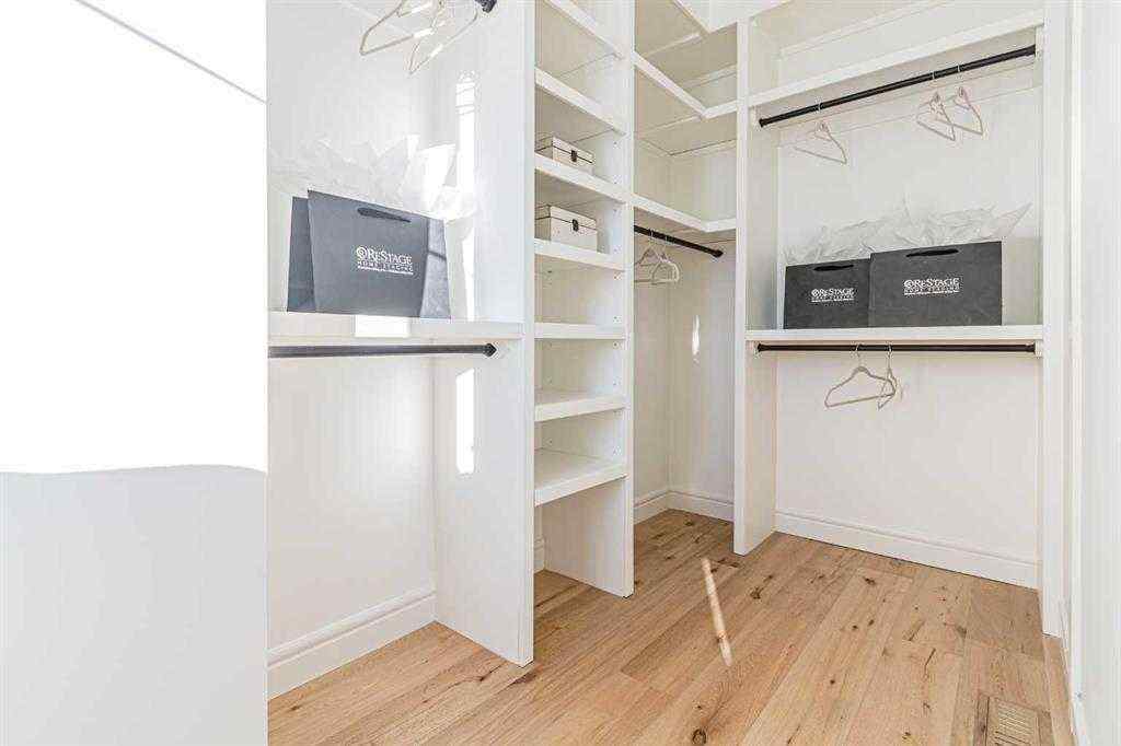 MLS® A2241293 - 2036 Broadview Road NW in West Hillhurst Calgary, Residential