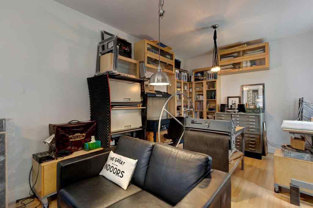 MLS® A2241297 - 12 45 Street SW in Wildwood Calgary, Residential