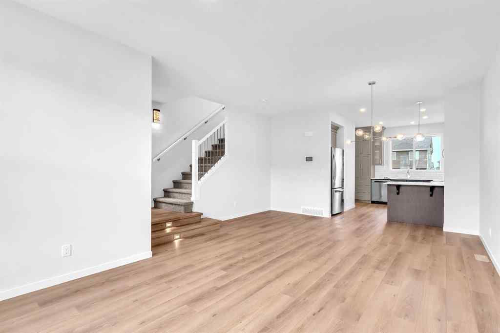 MLS® A2241305 - 70 Creekside Manor SW in Pine Creek Calgary, Residential