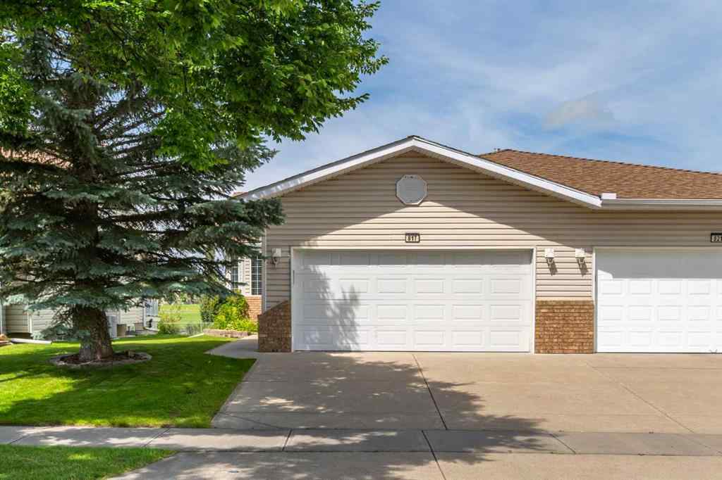 MLS® A2241310 - 817 Riverside Drive NW in High River Golf Course High River, Residential
