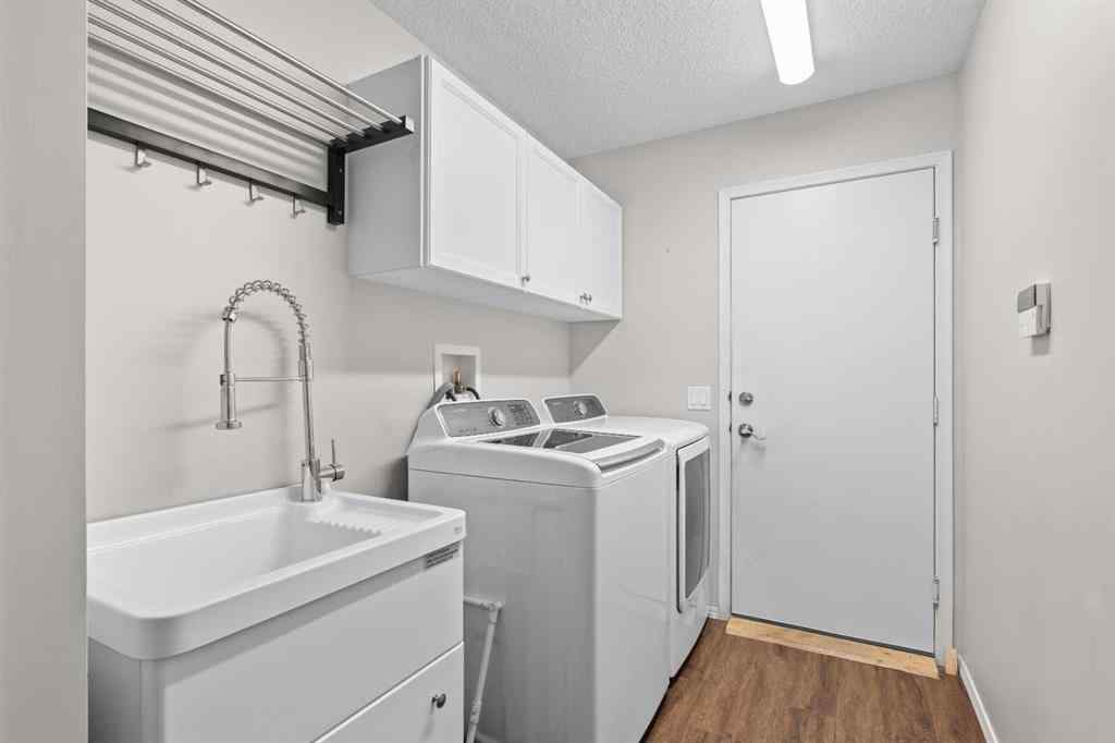 MLS® A2241310 - 817 Riverside Drive NW in High River Golf Course High River, Residential