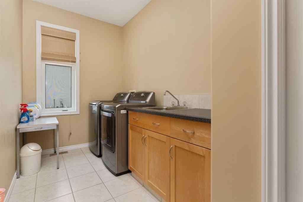 MLS® A2241363 - 5315 60 Street  in Victoria Park Camrose, Residential