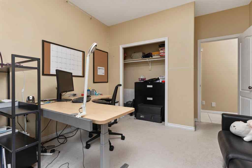 MLS® A2241363 - 5315 60 Street  in Victoria Park Camrose, Residential