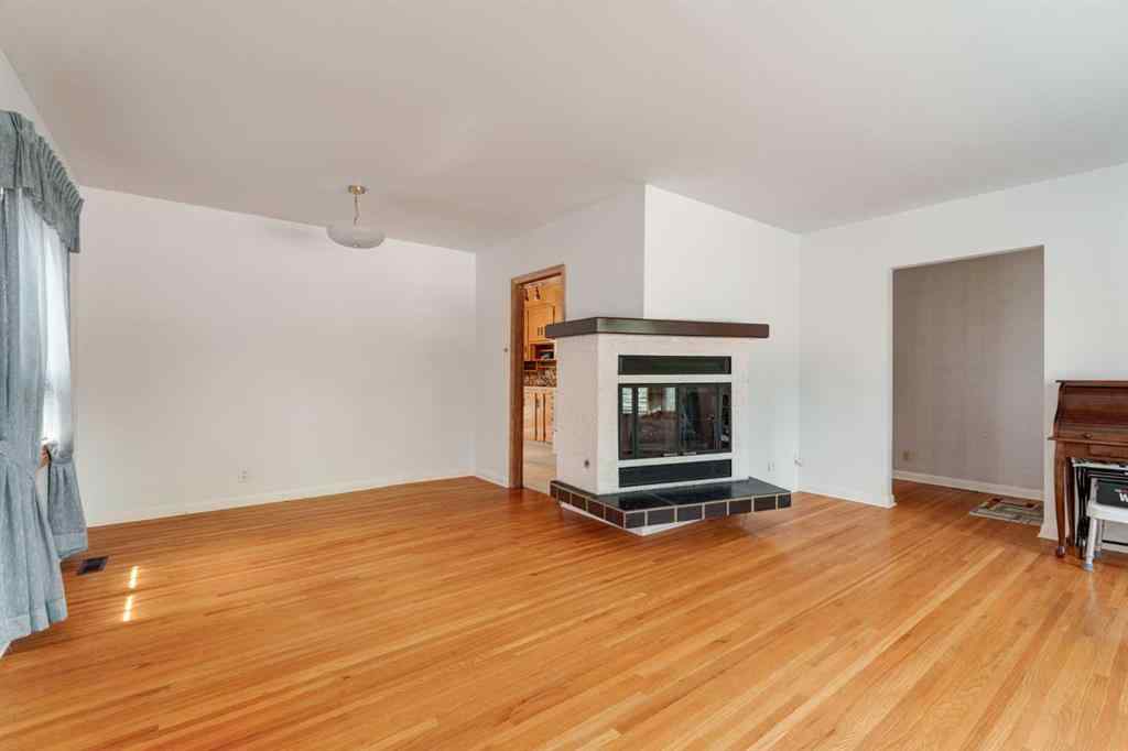MLS® A2241365 - 2021 33 Street SW in Killarney/Glengarry Calgary, Residential