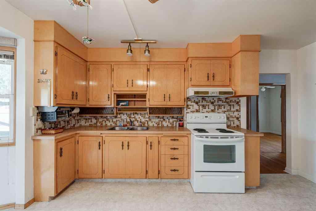 MLS® A2241365 - 2021 33 Street SW in Killarney/Glengarry Calgary, Residential