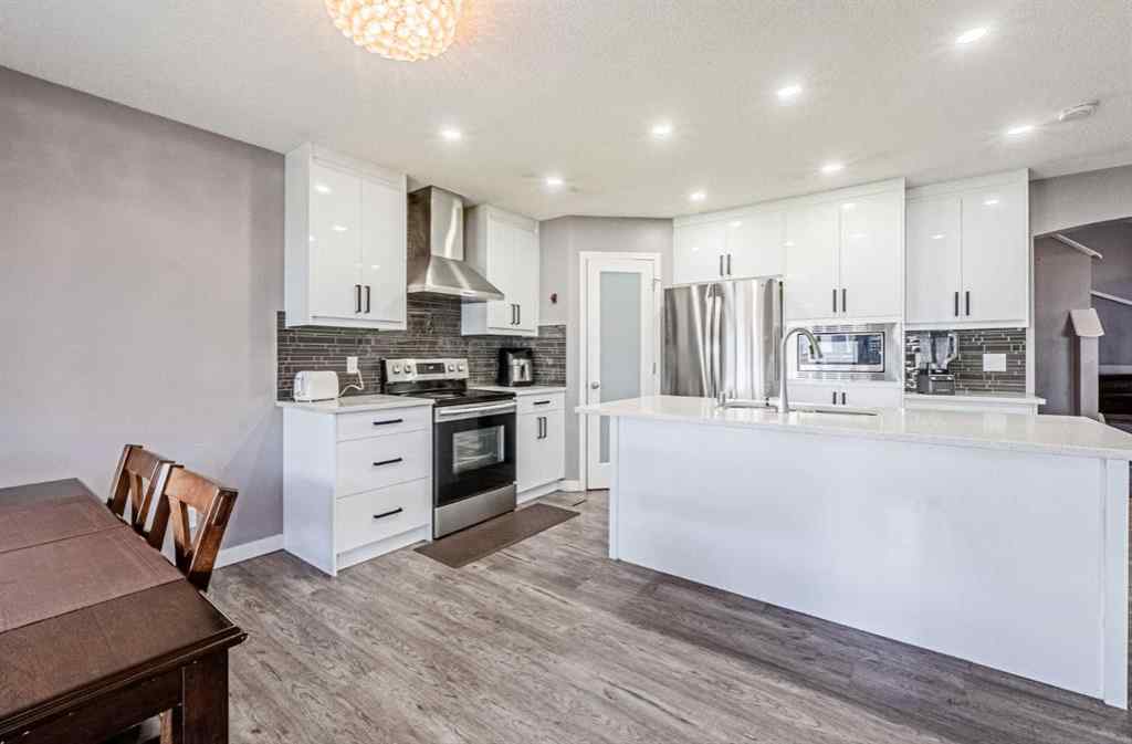 MLS® A2241373 - 121 Saddlecrest Green NE in Saddle Ridge Calgary, Residential