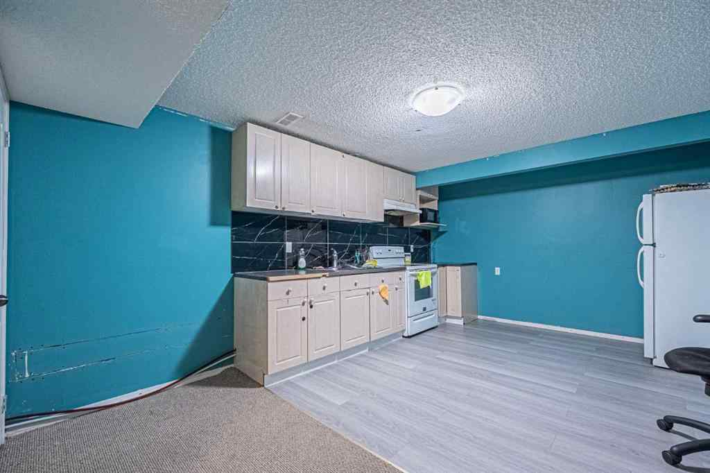 MLS® A2241373 - 121 Saddlecrest Green NE in Saddle Ridge Calgary, Residential