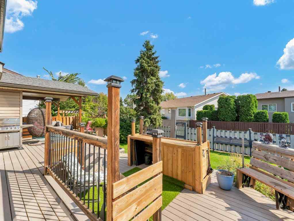 MLS® A2241386 - 29 Rideau Close SE in Ross Glen Medicine Hat, Residential
