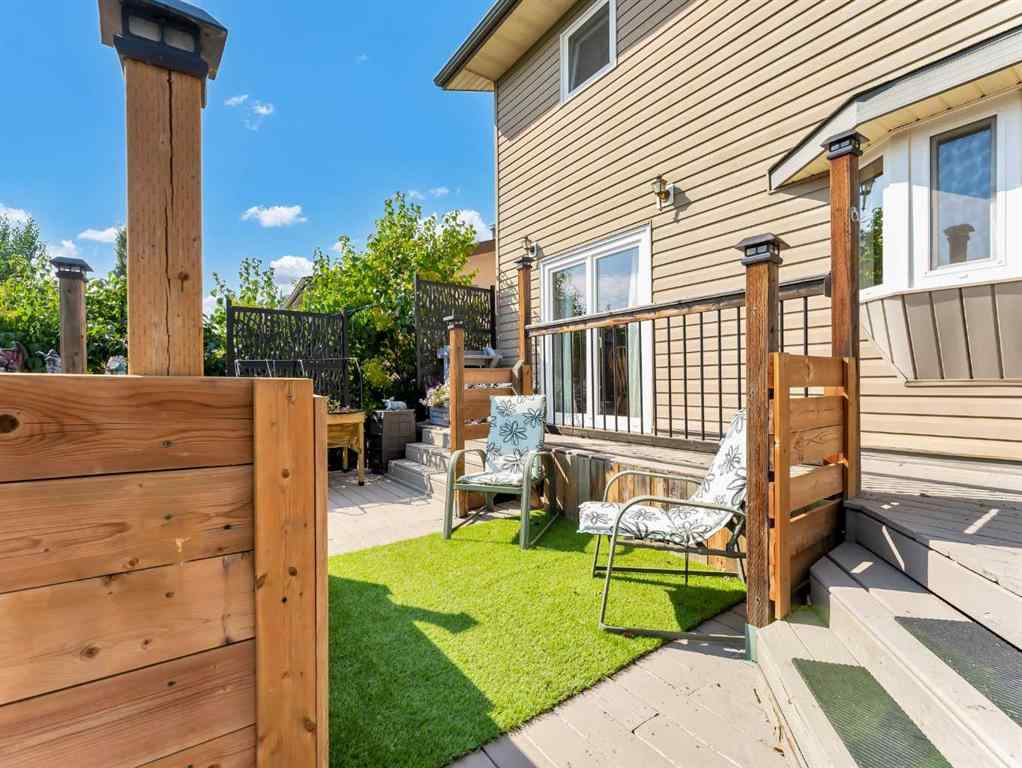MLS® A2241386 - 29 Rideau Close SE in Ross Glen Medicine Hat, Residential