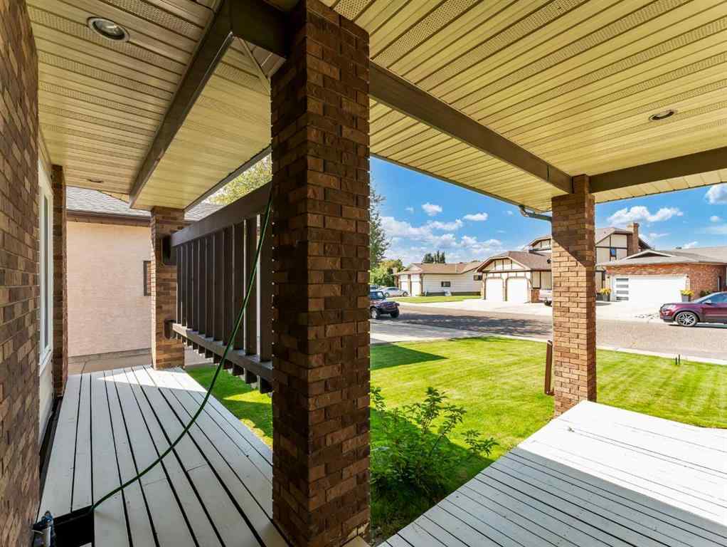 MLS® A2241386 - 29 Rideau Close SE in Ross Glen Medicine Hat, Residential