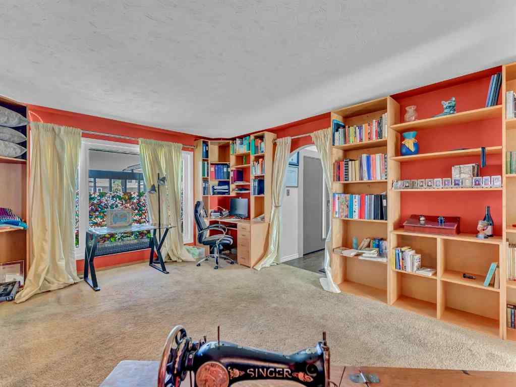 MLS® A2241386 - 29 Rideau Close SE in Ross Glen Medicine Hat, Residential