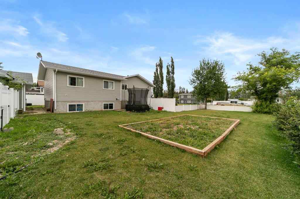 MLS® A2241394 - 4926 47 Street  in Killam Killam, Residential