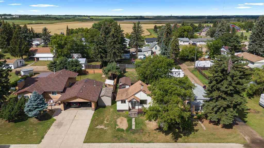 MLS® A2241404 - 4945 52 Street  in Sedgewick Sedgewick, Residential