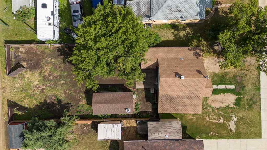 MLS® A2241404 - 4945 52 Street  in Sedgewick Sedgewick, Residential