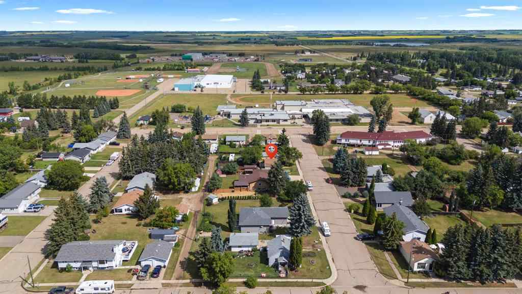 MLS® A2241404 - 4945 52 Street  in Sedgewick Sedgewick, Residential