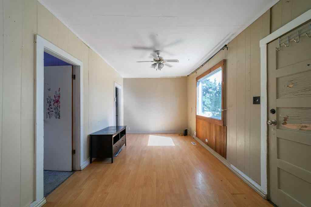 MLS® A2241404 - 4945 52 Street  in Sedgewick Sedgewick, Residential