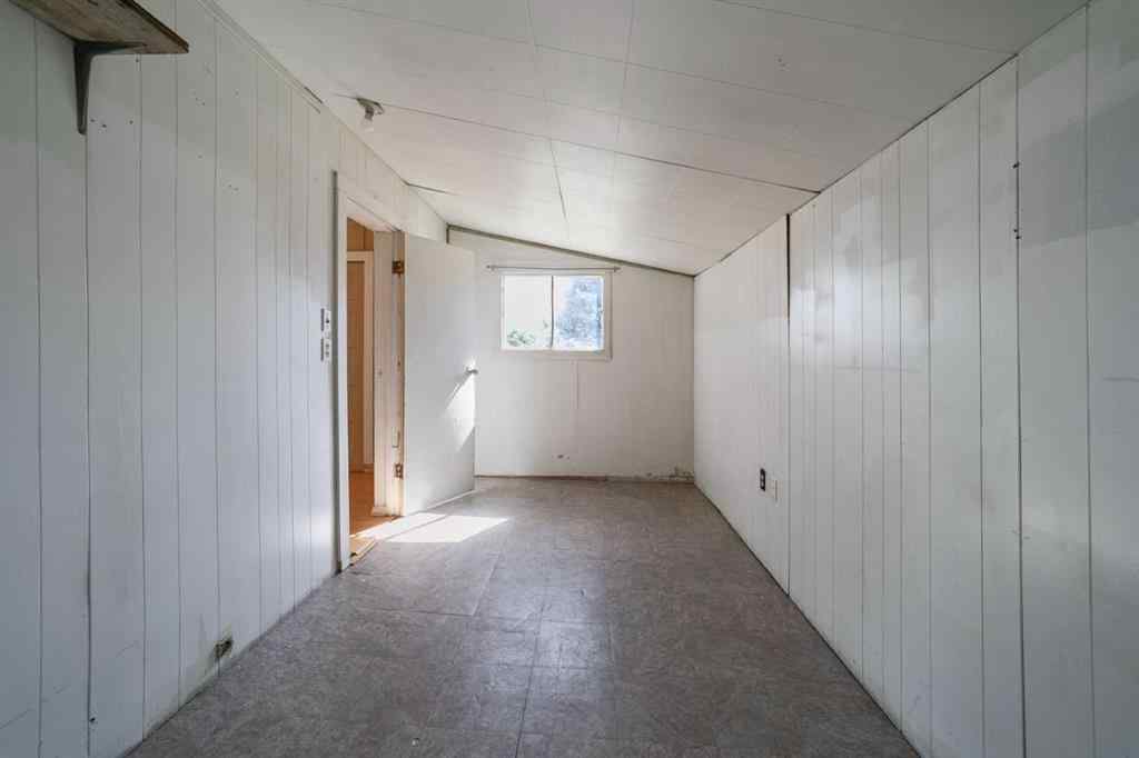 MLS® A2241404 - 4945 52 Street  in Sedgewick Sedgewick, Residential