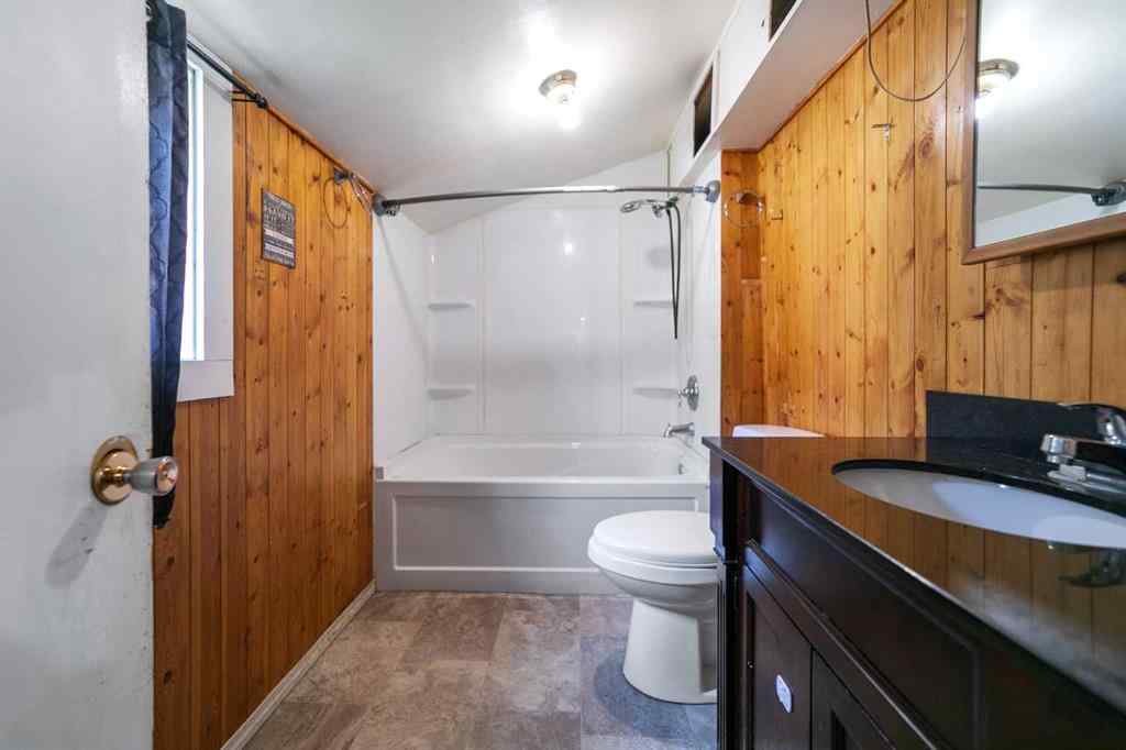 MLS® A2241404 - 4945 52 Street  in Sedgewick Sedgewick, Residential