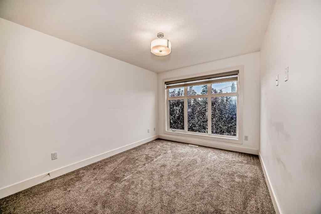 MLS® A2241413 - 236 25 Avenue NW in Tuxedo Park Calgary, Residential