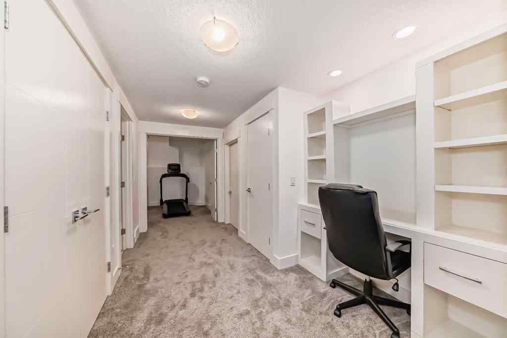 MLS® A2241413 - 236 25 Avenue NW in Tuxedo Park Calgary, Residential